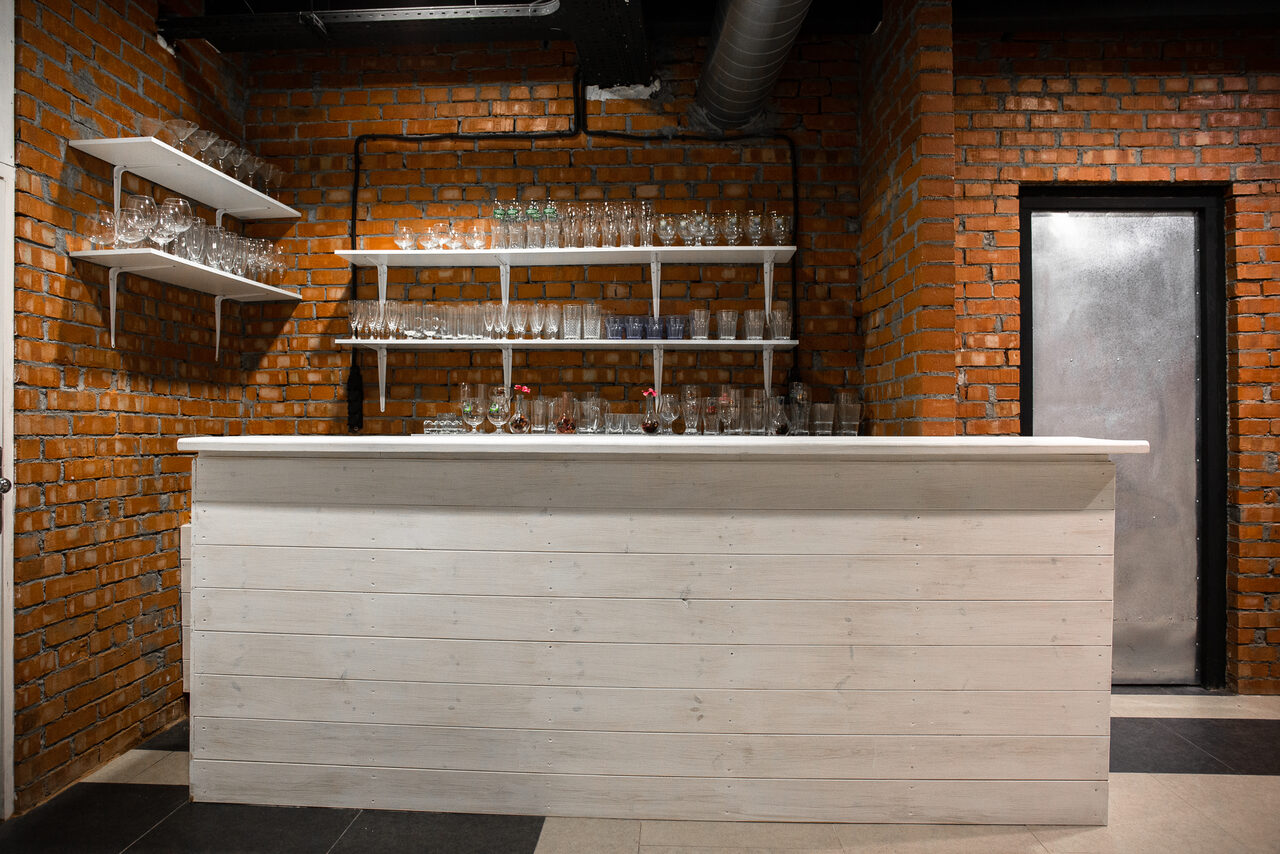 Арендовать Бизнес-центр Новослободский Лофт на Менделеевской