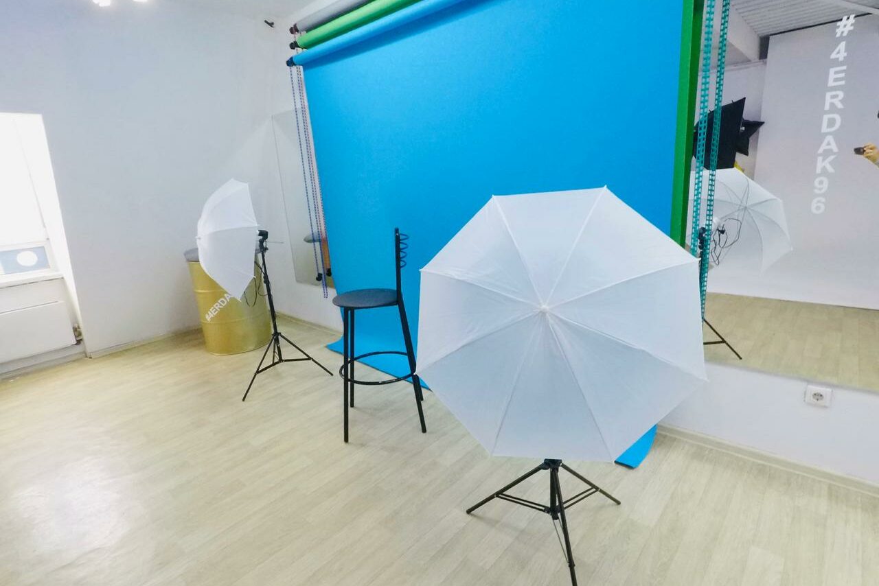 Арендовать Фотостудия с большой циклорамой
