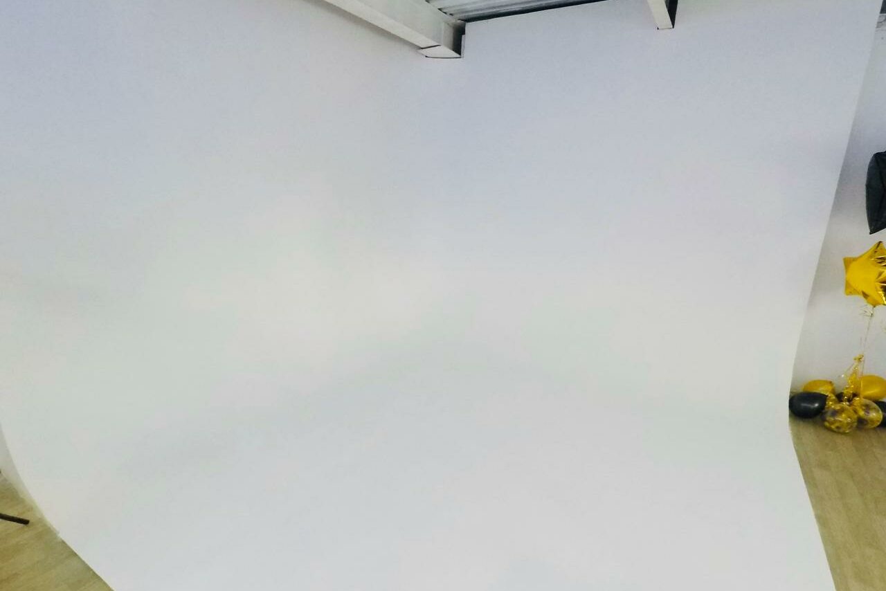 Арендовать Фотостудия с большой циклорамой