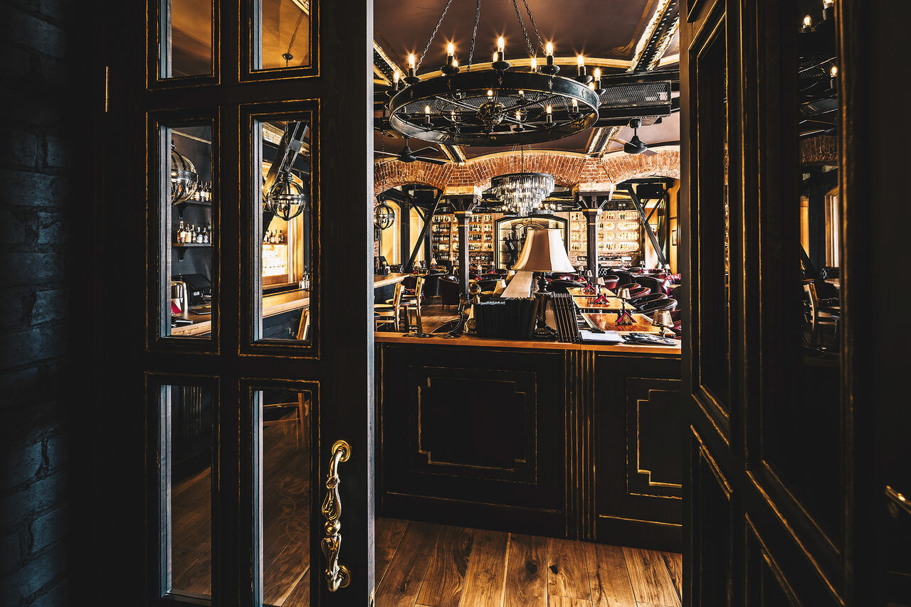 Арендовать Гастрономический бар EMBERS Бар в стиле Ар-Деко под закрытие