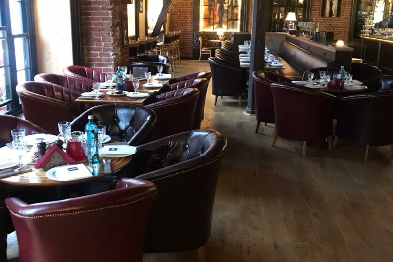 Арендовать Гастрономический бар EMBERS Бар в стиле Ар-Деко под закрытие