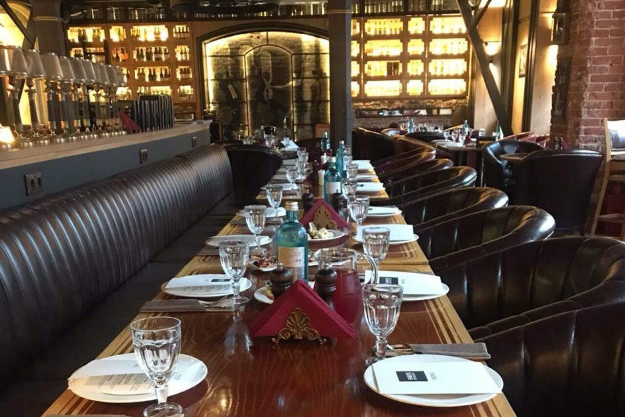 Арендовать Гастрономический бар EMBERS Бар в стиле Ар-Деко под закрытие