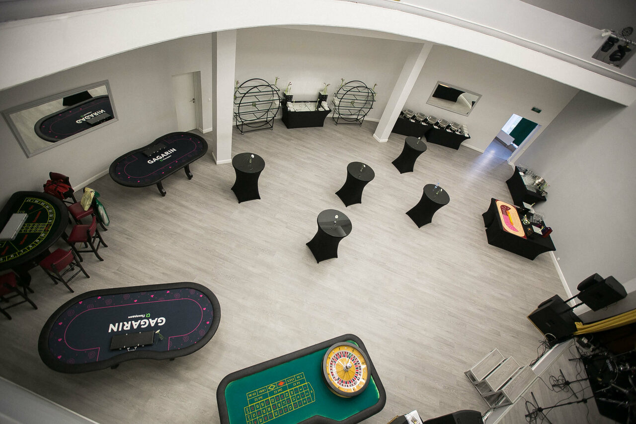 Арендовать Сегмент Холл