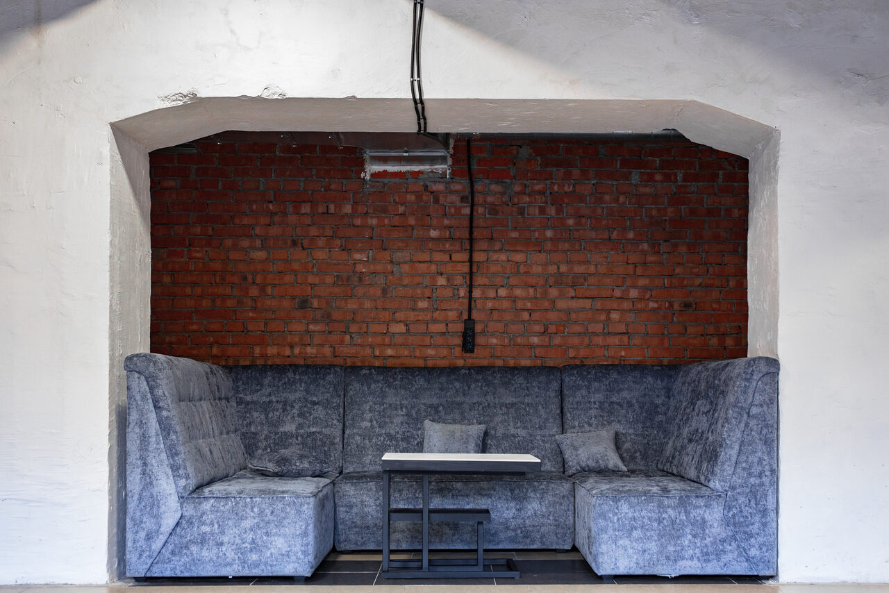 Арендовать Бизнес-центр Новослободский Лофт с кирпичными стенами