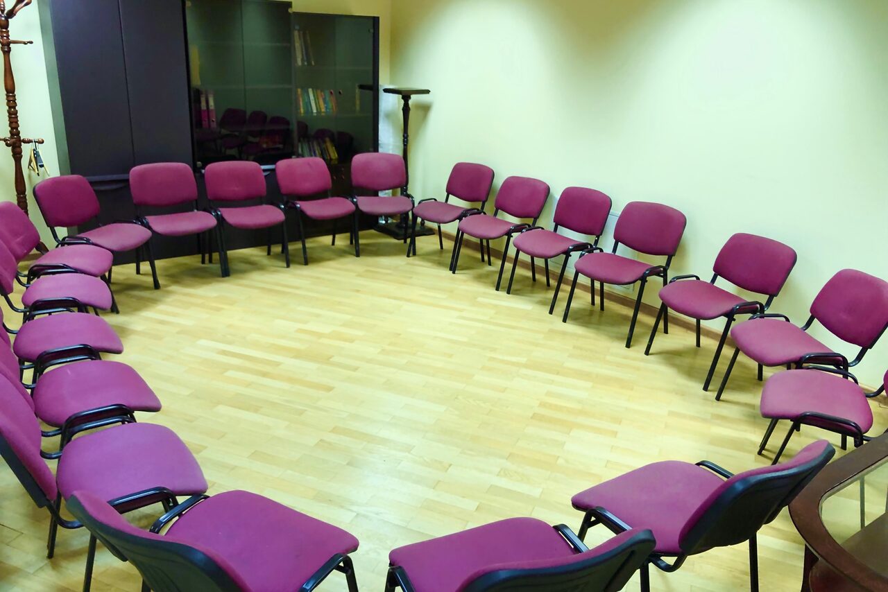 Арендовать Академия развития Личности Зал для тренингов