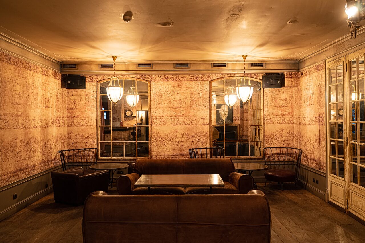 Арендовать Бар Chateau de Fantomas на Пушкинской