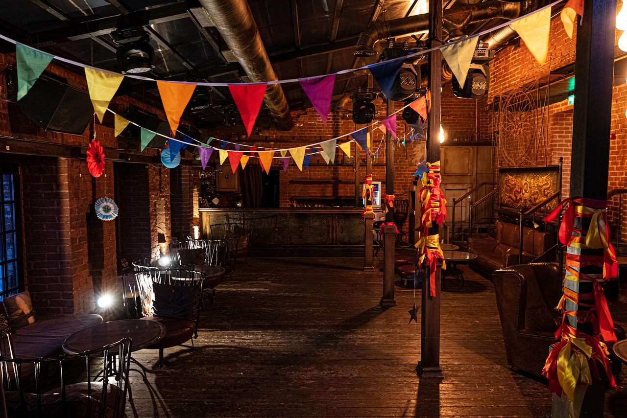 Арендовать Бар Chateau de Fantomas на Пушкинской