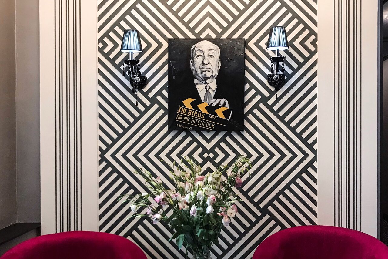 Арендовать Арт-Отель «Soфит»