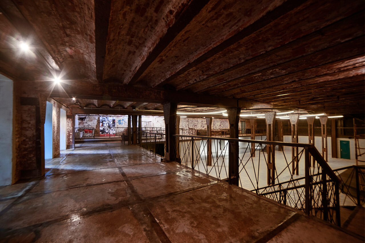 Арендовать Campus Loft. Двухуровневое лофт-пространство для масштабных 