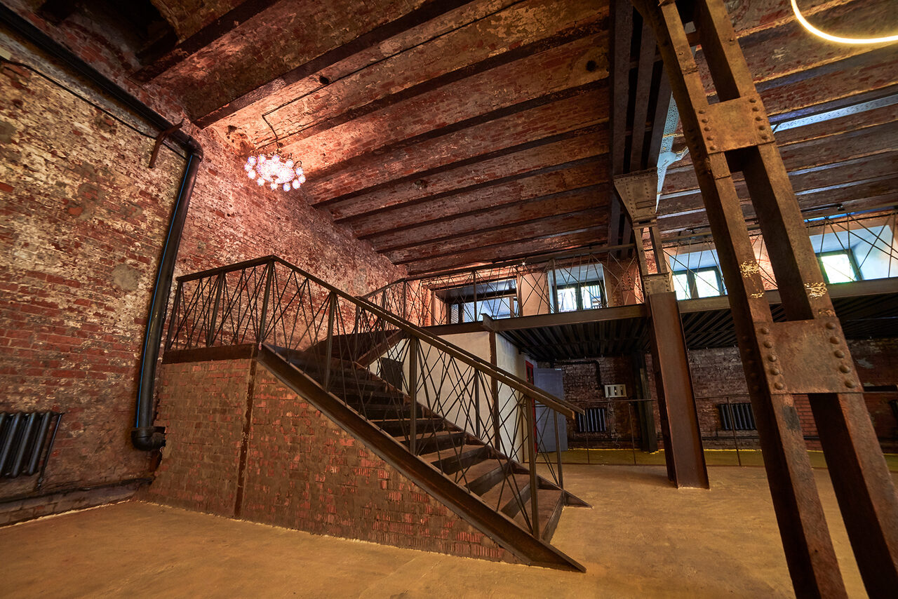 Арендовать Campus Loft. Двухуровневое лофт-пространство для масштабных 