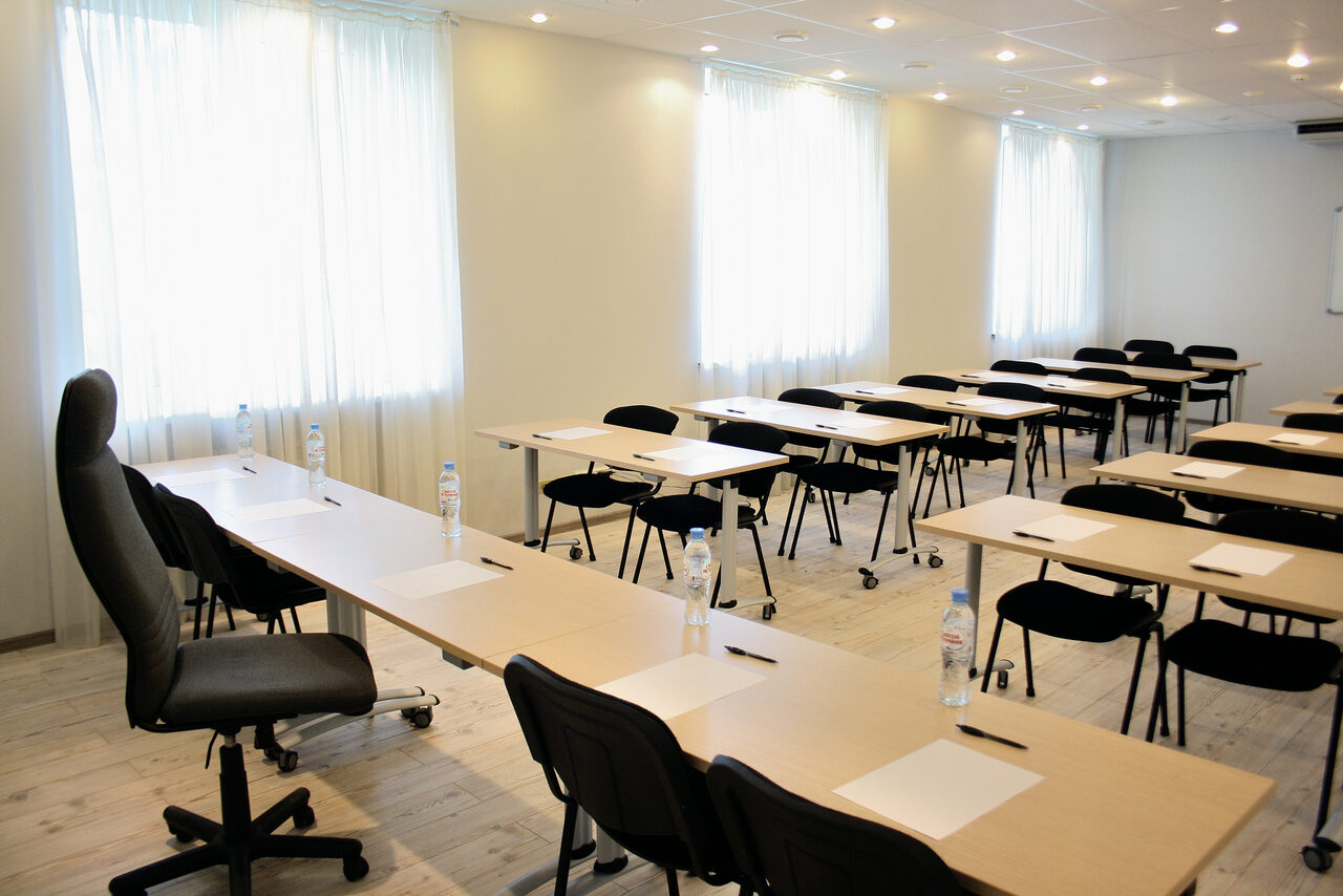 Арендовать Конференц-зал в гостинице "Аннушка"