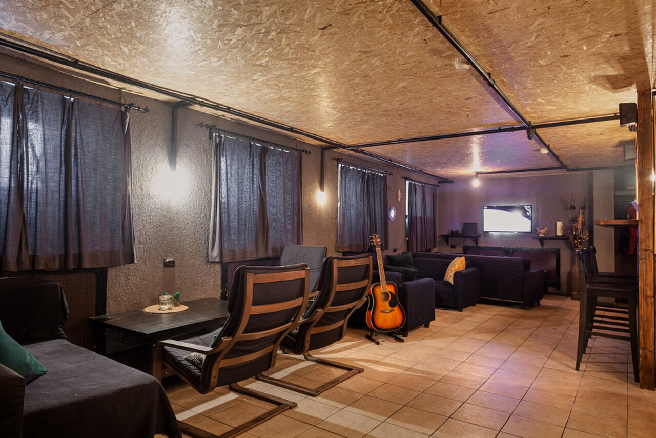 Арендовать Уютное Анти-кафе с кальянами и китайским чаем