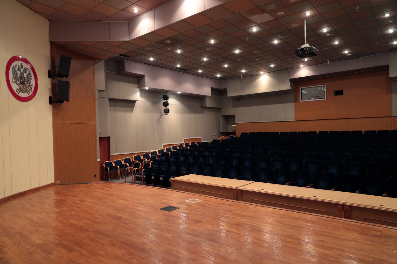 Арендовать Киноконцертный и конференц-зал