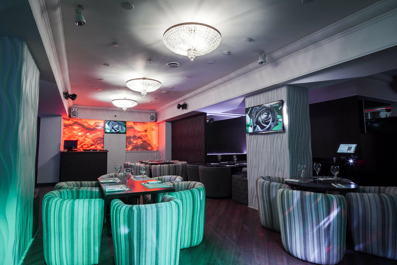 Арендовать Black Rose - караоке-клуб