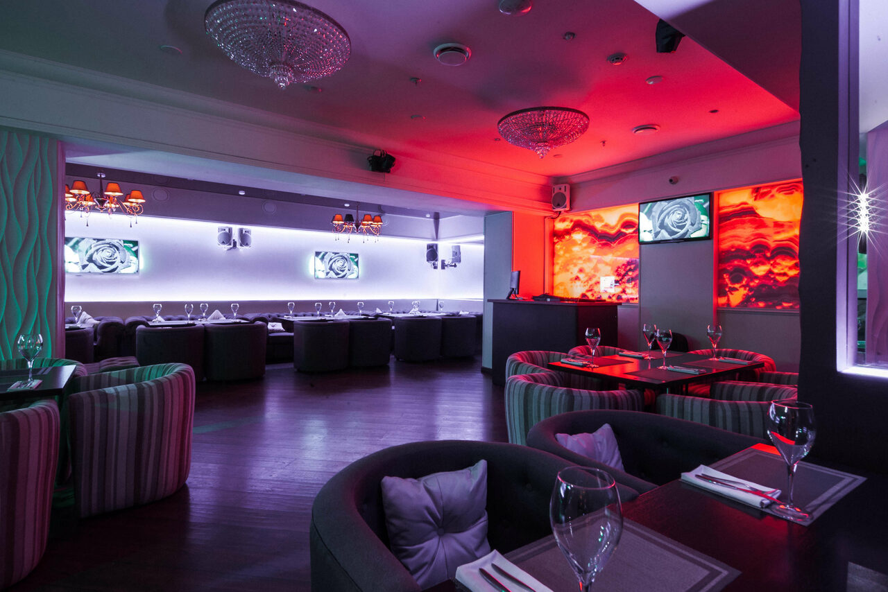 Арендовать Black Rose - караоке-клуб