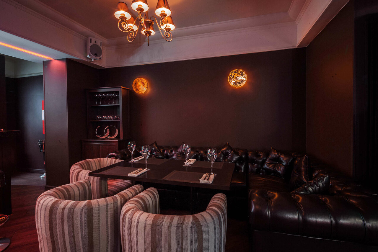 Арендовать Black Rose - караоке-клуб