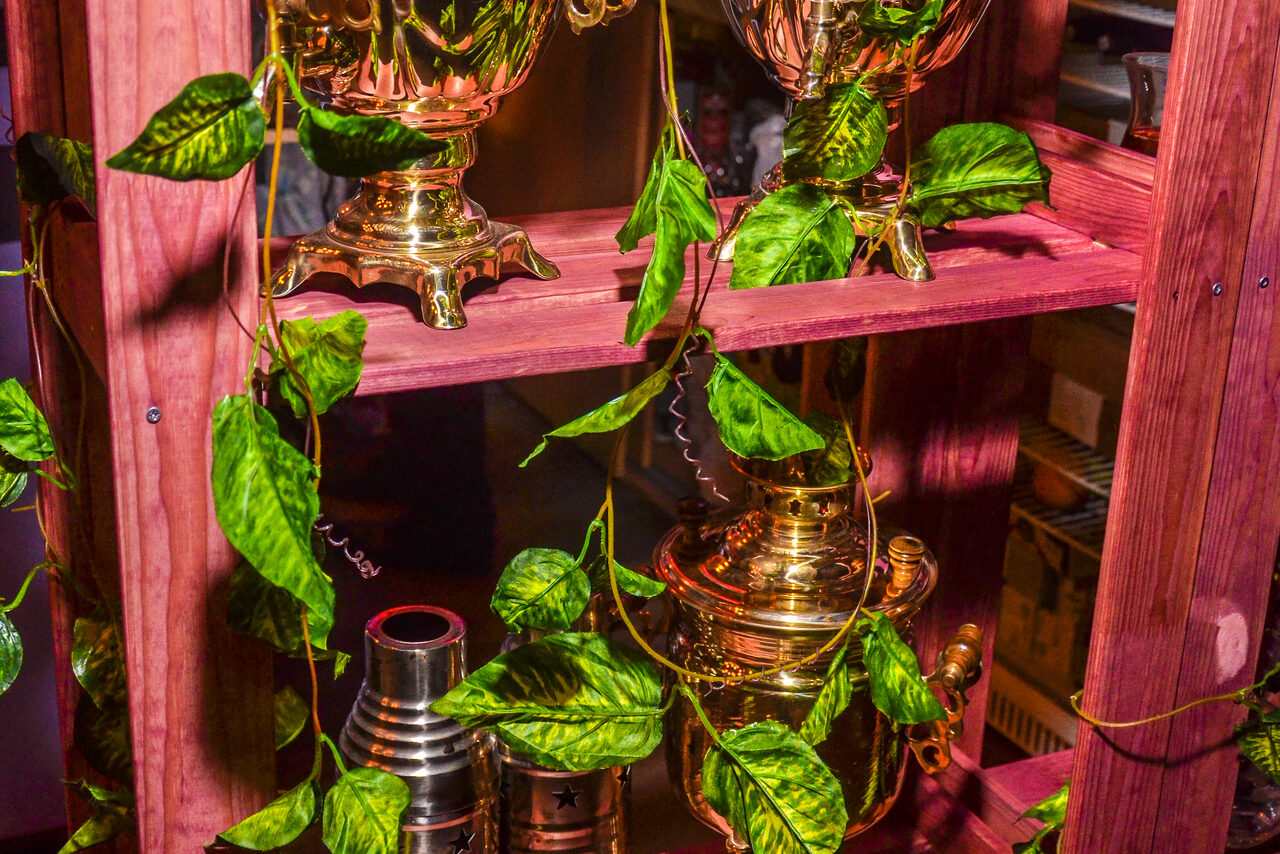 Арендовать Closing cafe-hookah