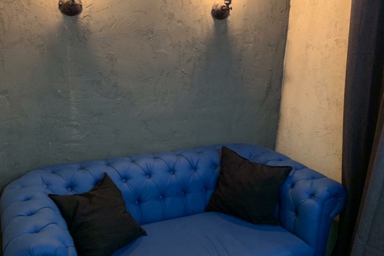 Арендовать Уютный лофт комнатной планировки в центре Москвы