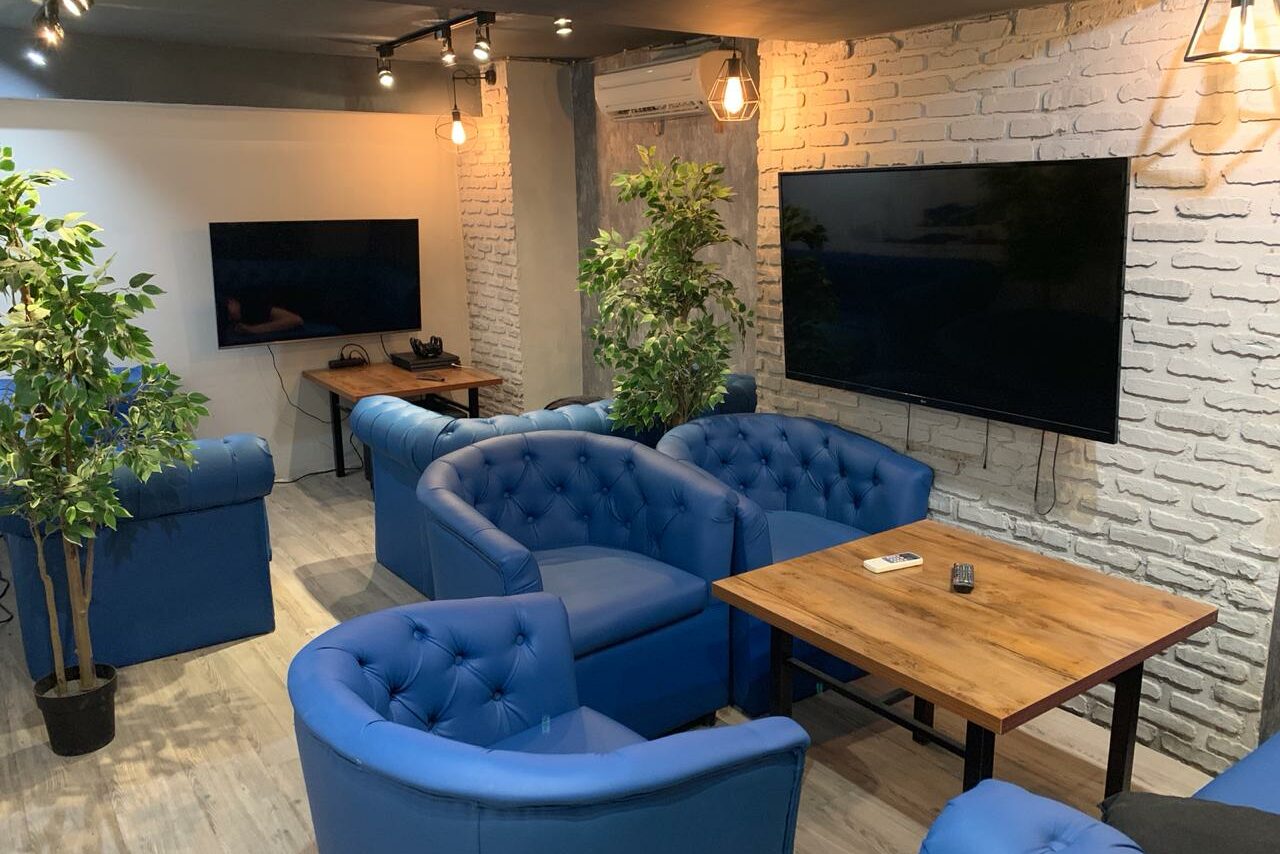 Арендовать Уютный лофт комнатной планировки в центре Москвы