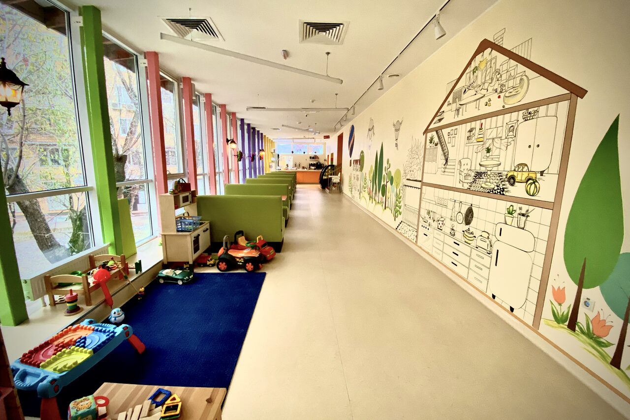 Арендовать Клякса кафе & семейный клуб