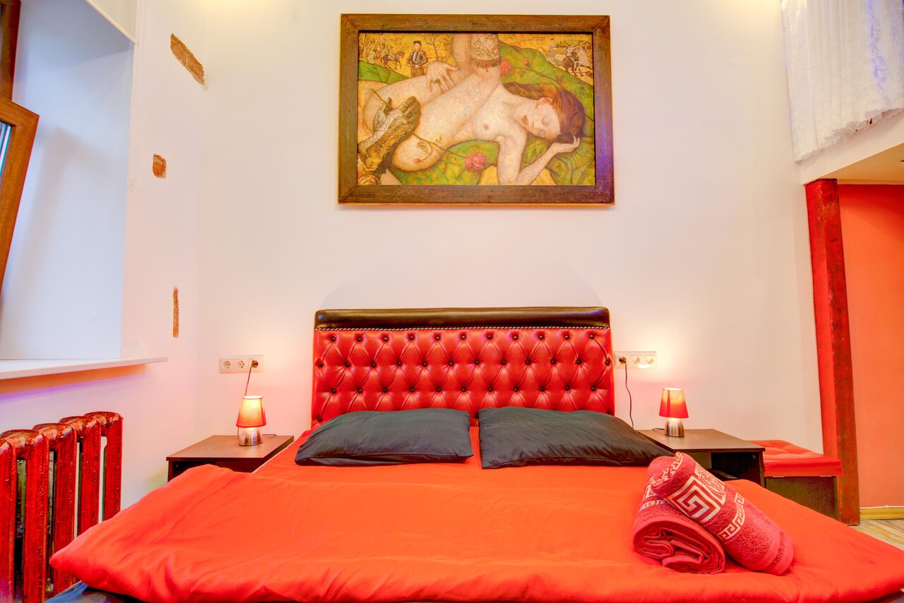 Арендовать Квартира культового художника в сердце Васильевского