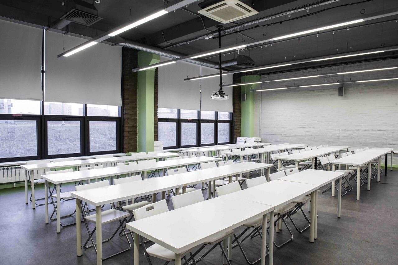 Арендовать Университет креативных индустрий Universal University