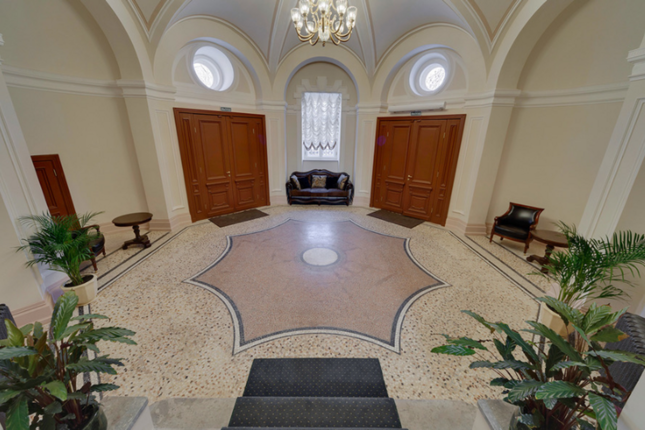 Арендовать Зал в особняке.