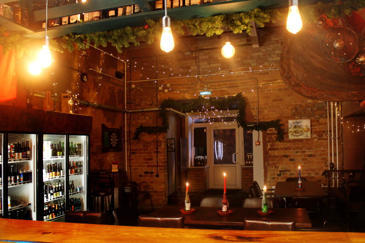 Арендовать COM.NATA. Небольшой бар под закрытие