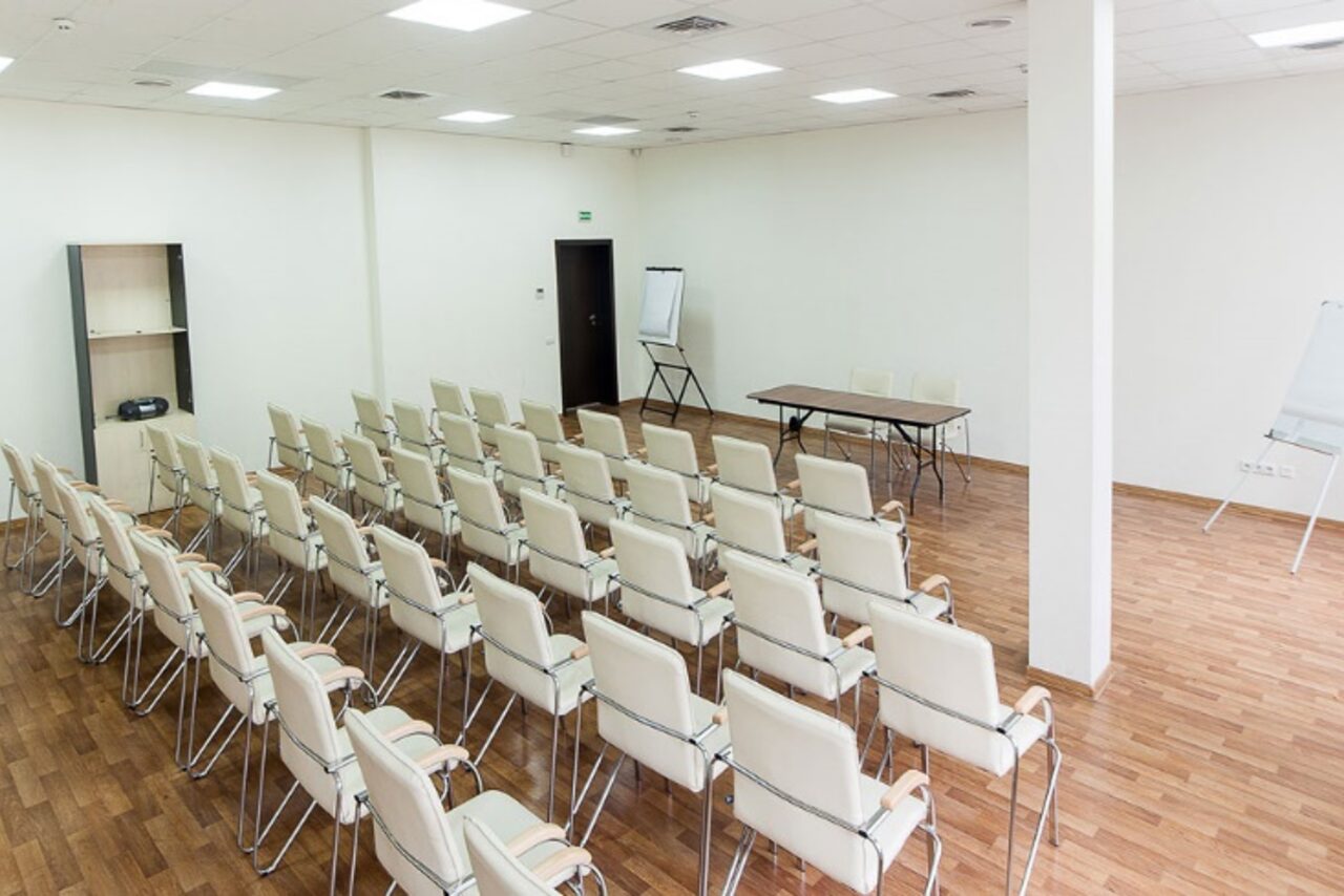 Арендовать Мультиформатная площадка ЛОФТ 