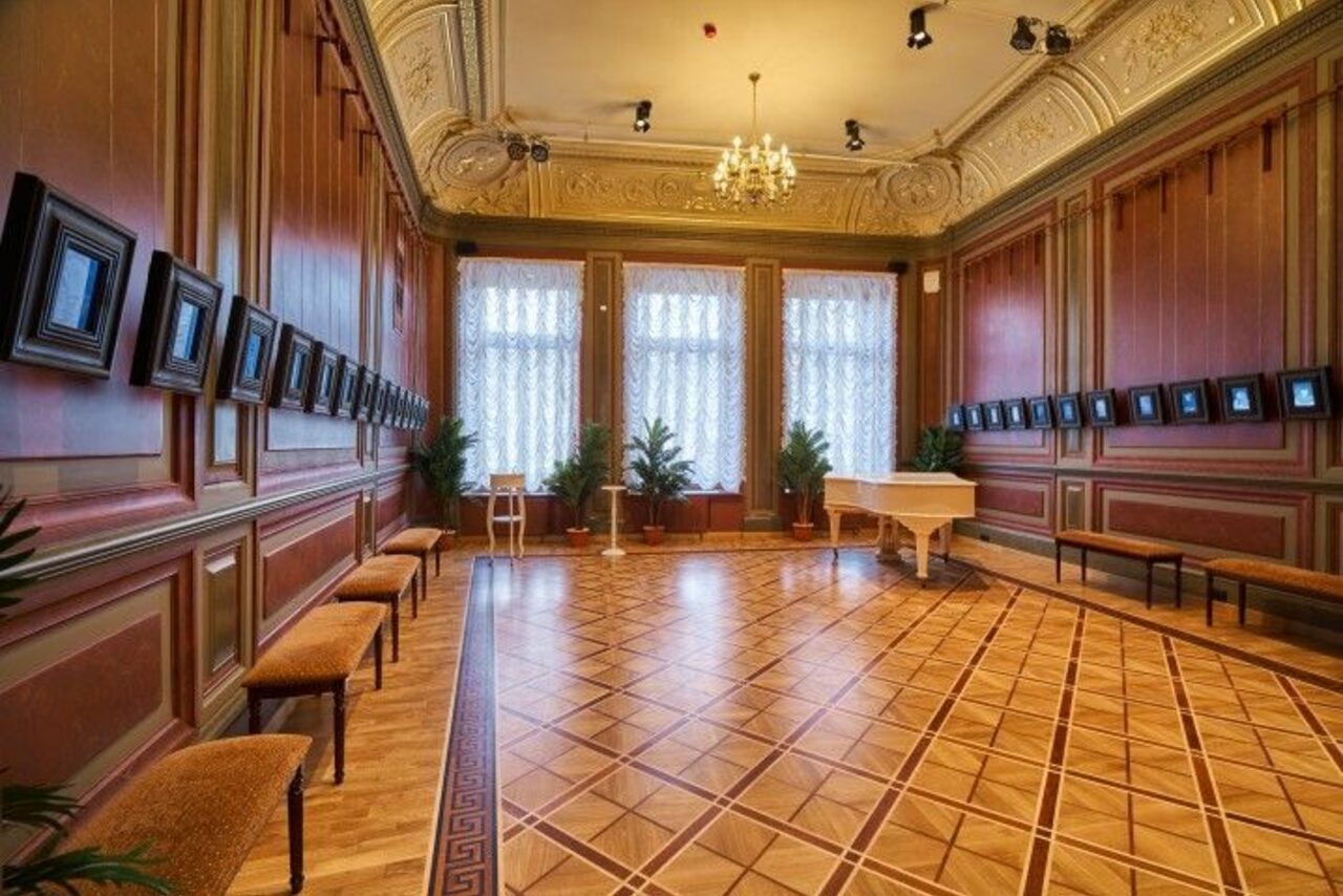 Арендовать Легендарный особняк на Трубной