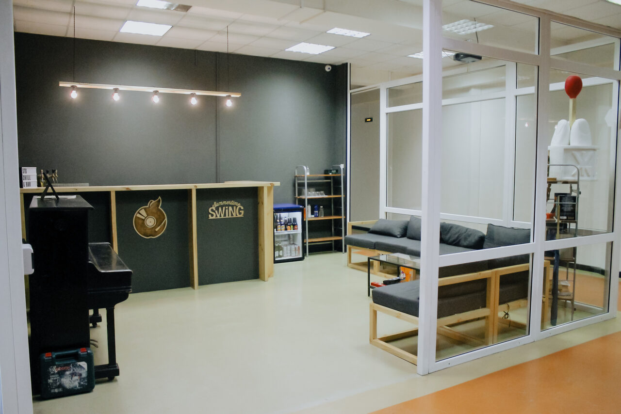 Арендовать Summertime Swing Большой танцевальный зал