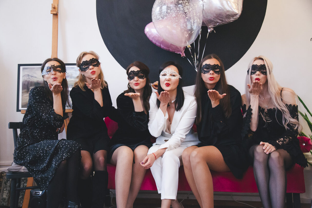 Арендовать Художественная студия "Сфера"