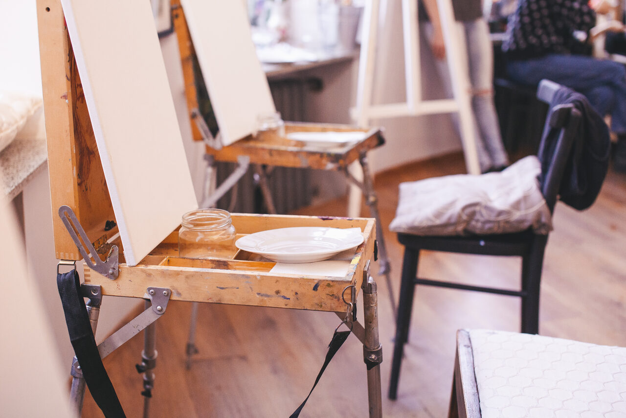 Арендовать Художественная студия "Сфера"