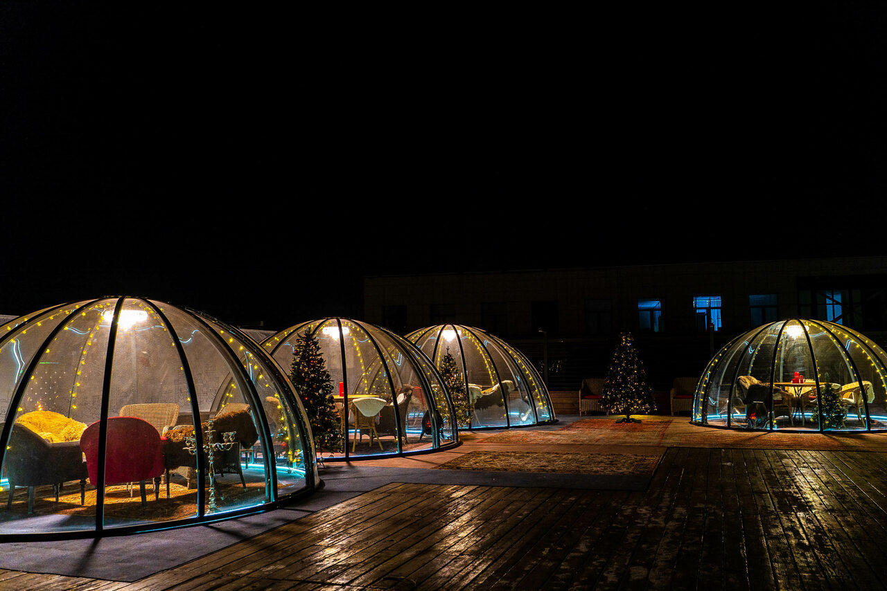 Арендовать Igloobar. Иглу на крыше