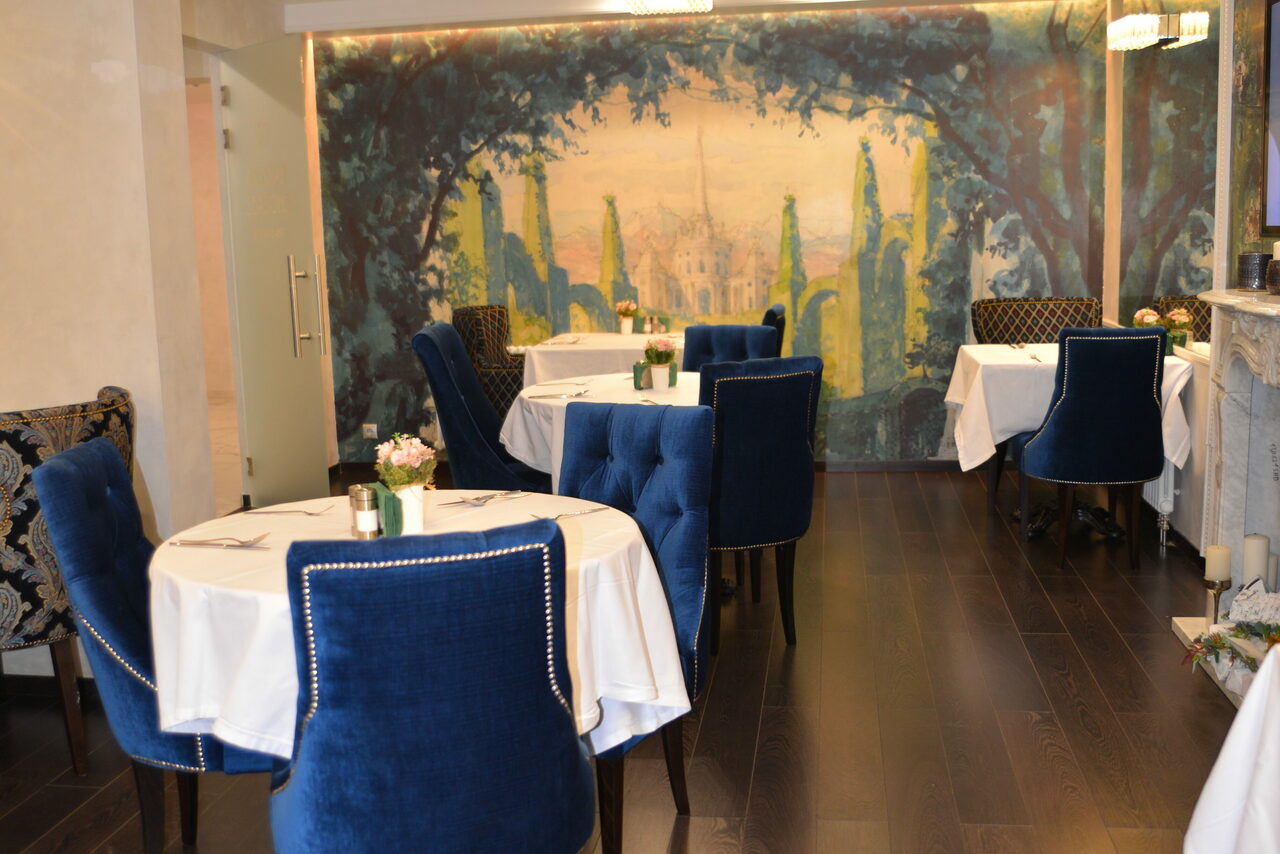 Арендовать Бутик Отель "Русские Сезоны"