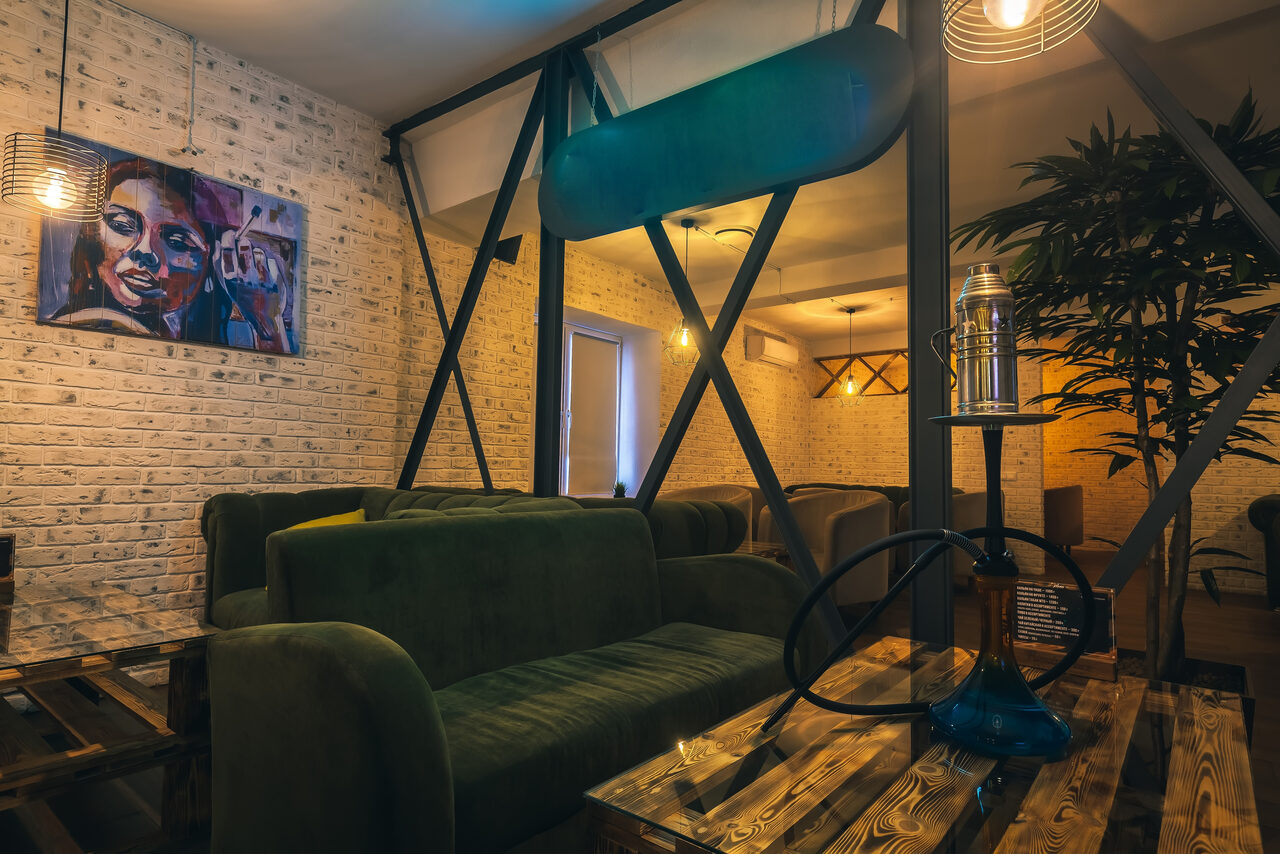 Арендовать Лаунж-бар Friends place в центре