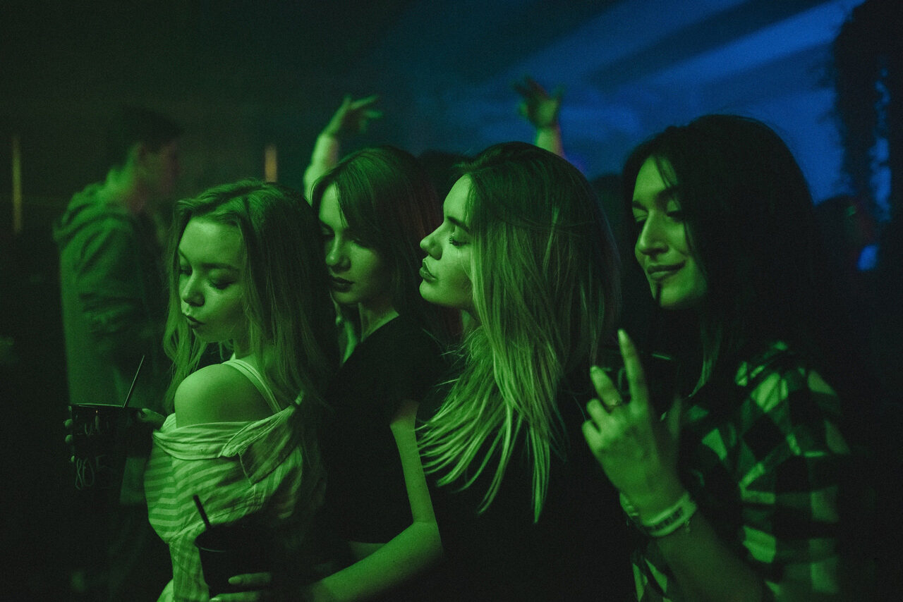 Арендовать Conductor Lofts с дизайнерской мебелью