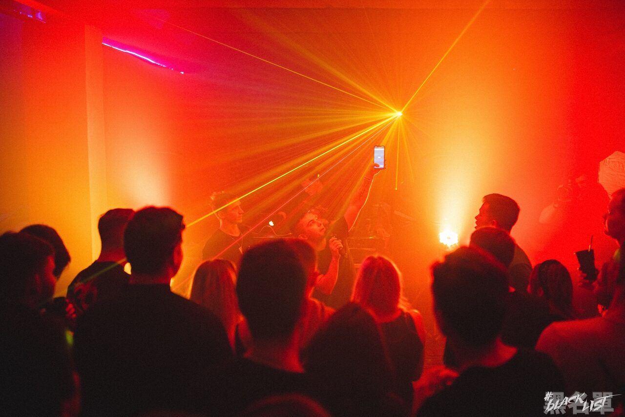 Арендовать Conductor Lofts с дизайнерской мебелью