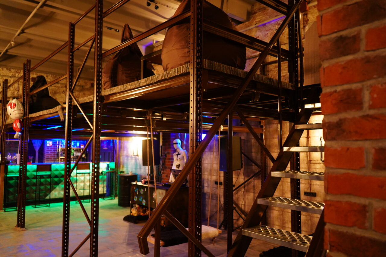 Арендовать Двухуровневый лофт с нестандартным дизайном