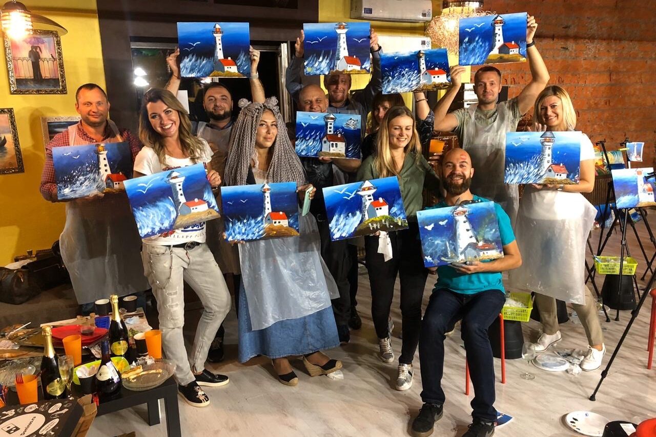 Арендовать Art -studio Яркий лофт с выходом на крышу