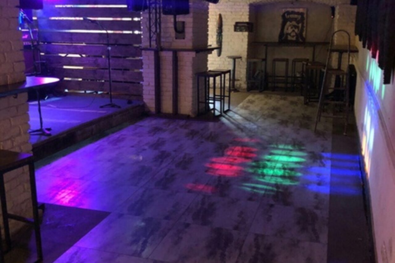 Арендовать Небольшой лофт на набережной Яузы