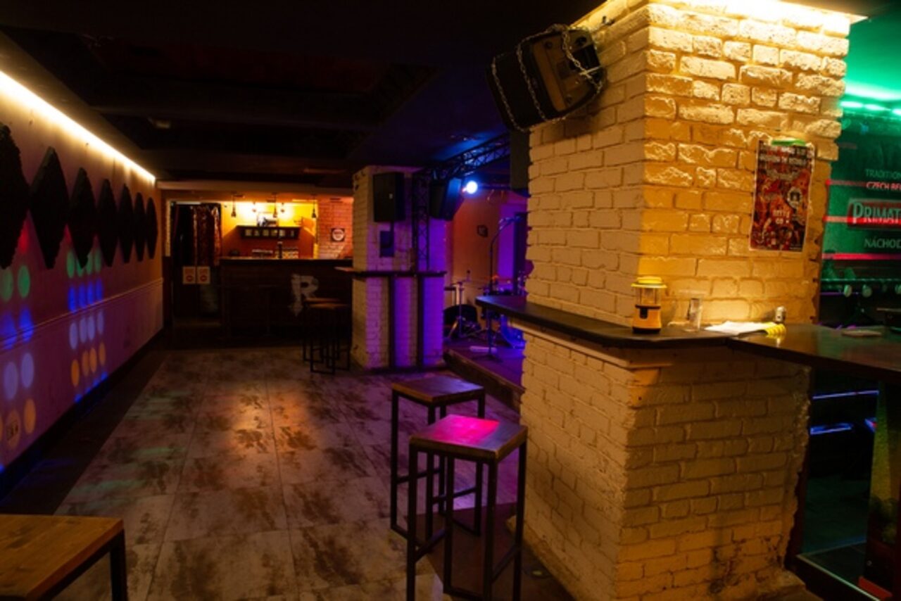 Арендовать Небольшой лофт на набережной Яузы