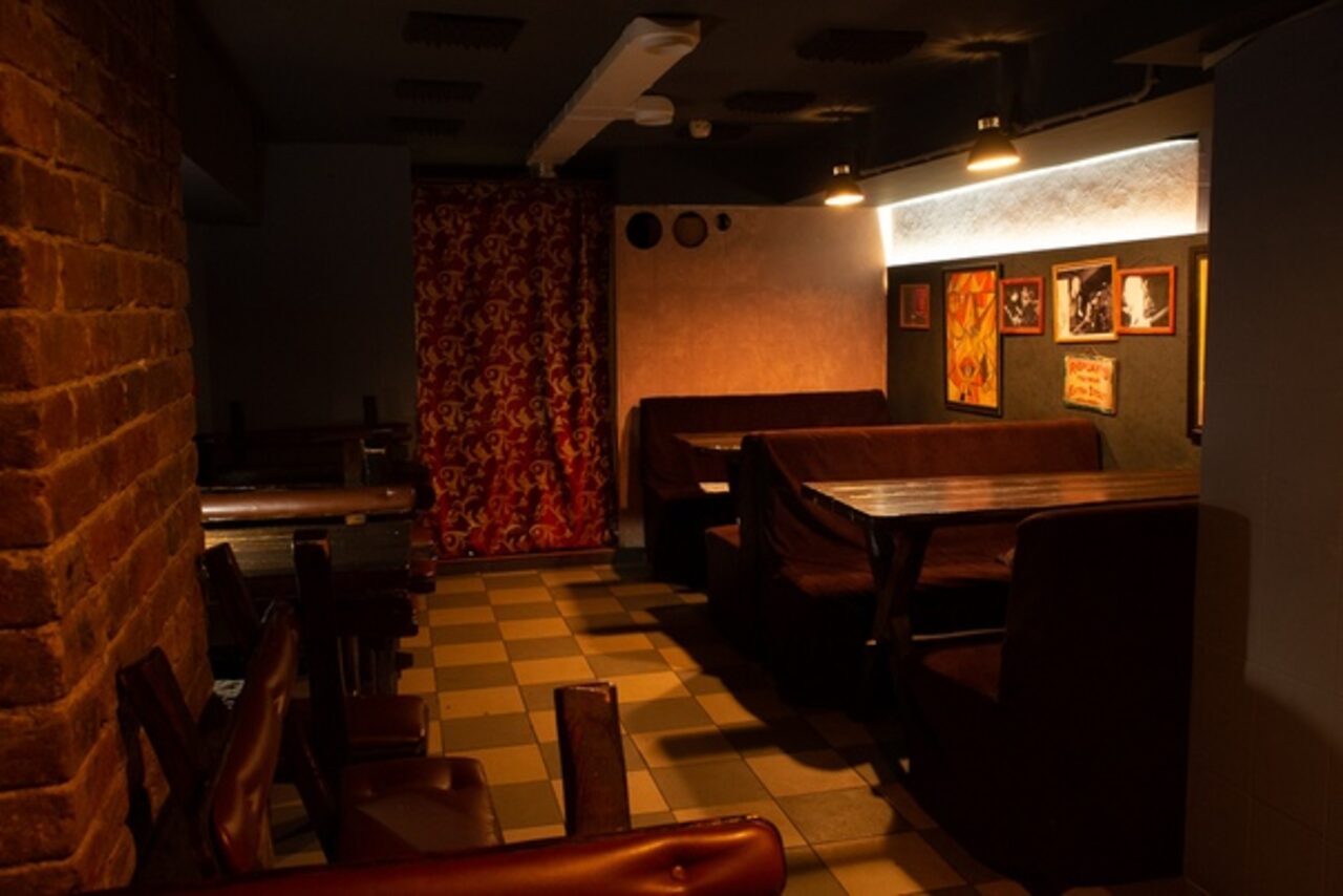 Арендовать Небольшой лофт на набережной Яузы