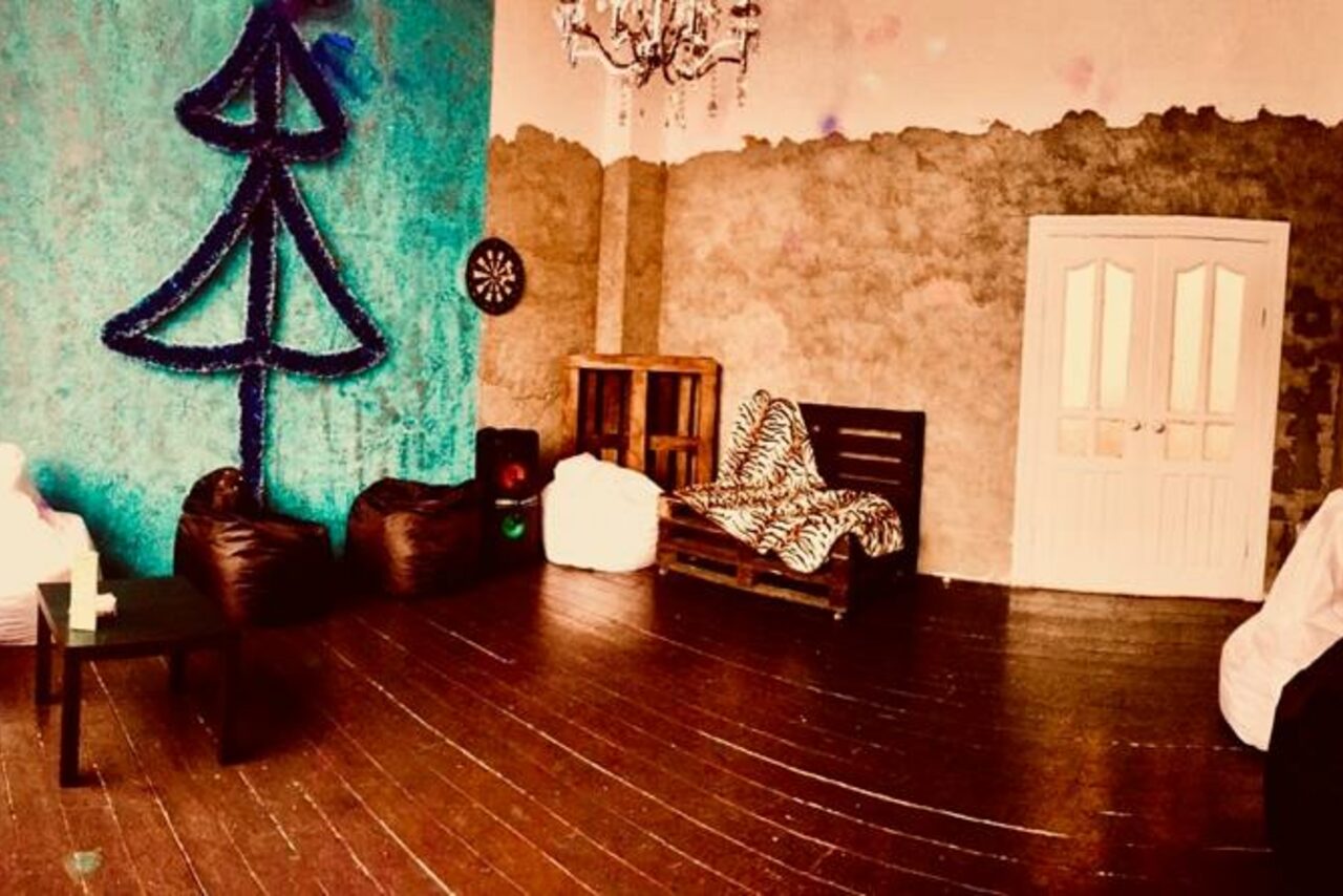 Арендовать Black and White Loft. Двойной лофт с фотозонами