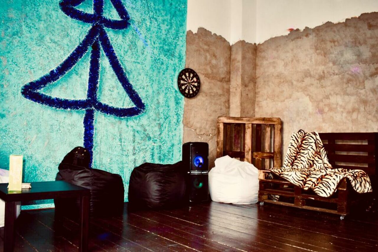 Арендовать Black and White Loft. Двойной лофт с фотозонами