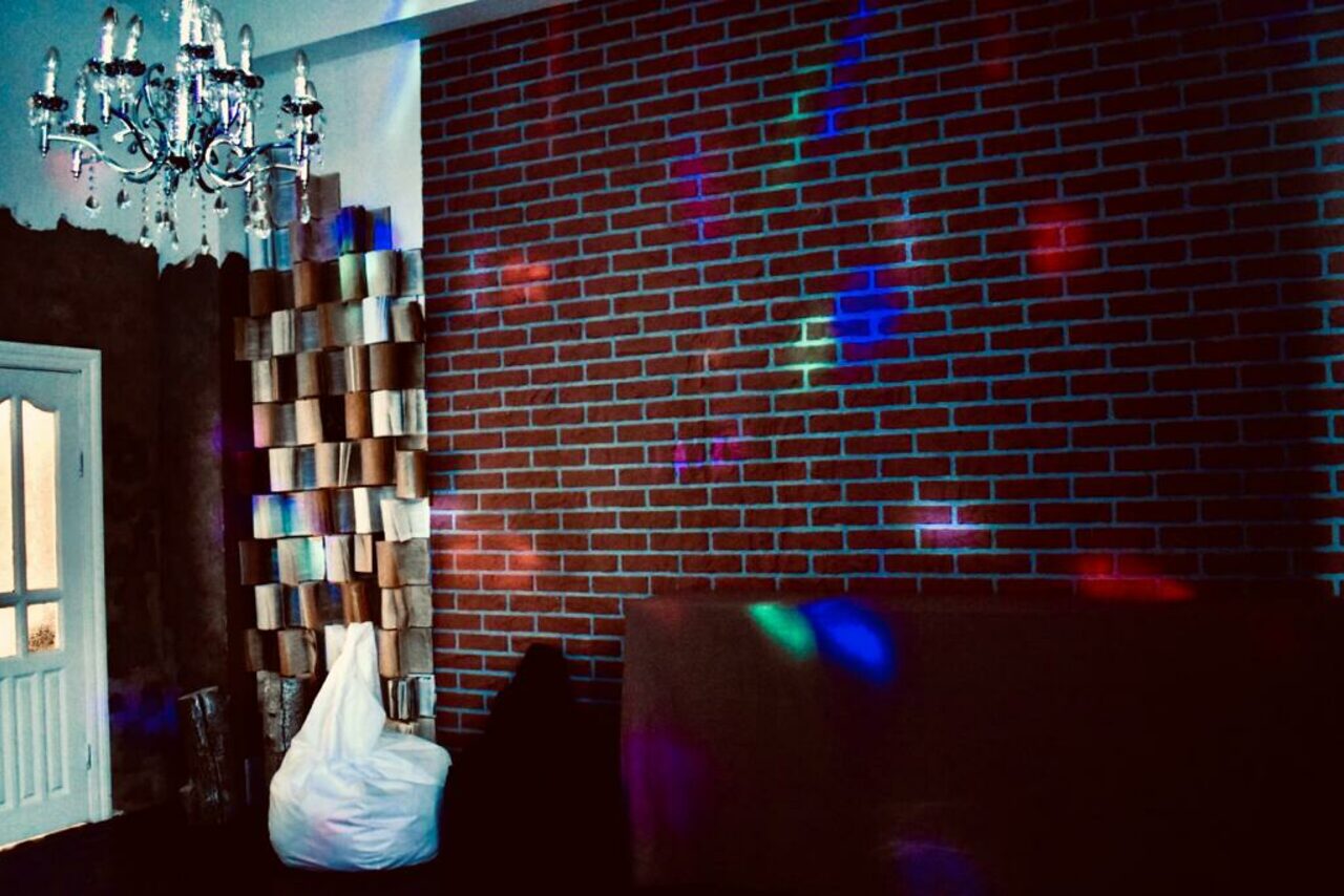 Арендовать Black and White Loft. Двойной лофт с фотозонами