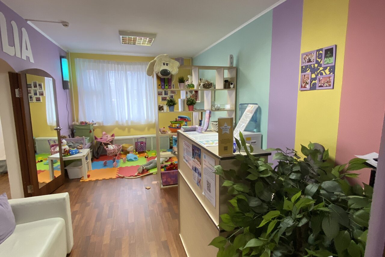 Арендовать Акваклуб FAMILIA Яркий кабинет в детском центре