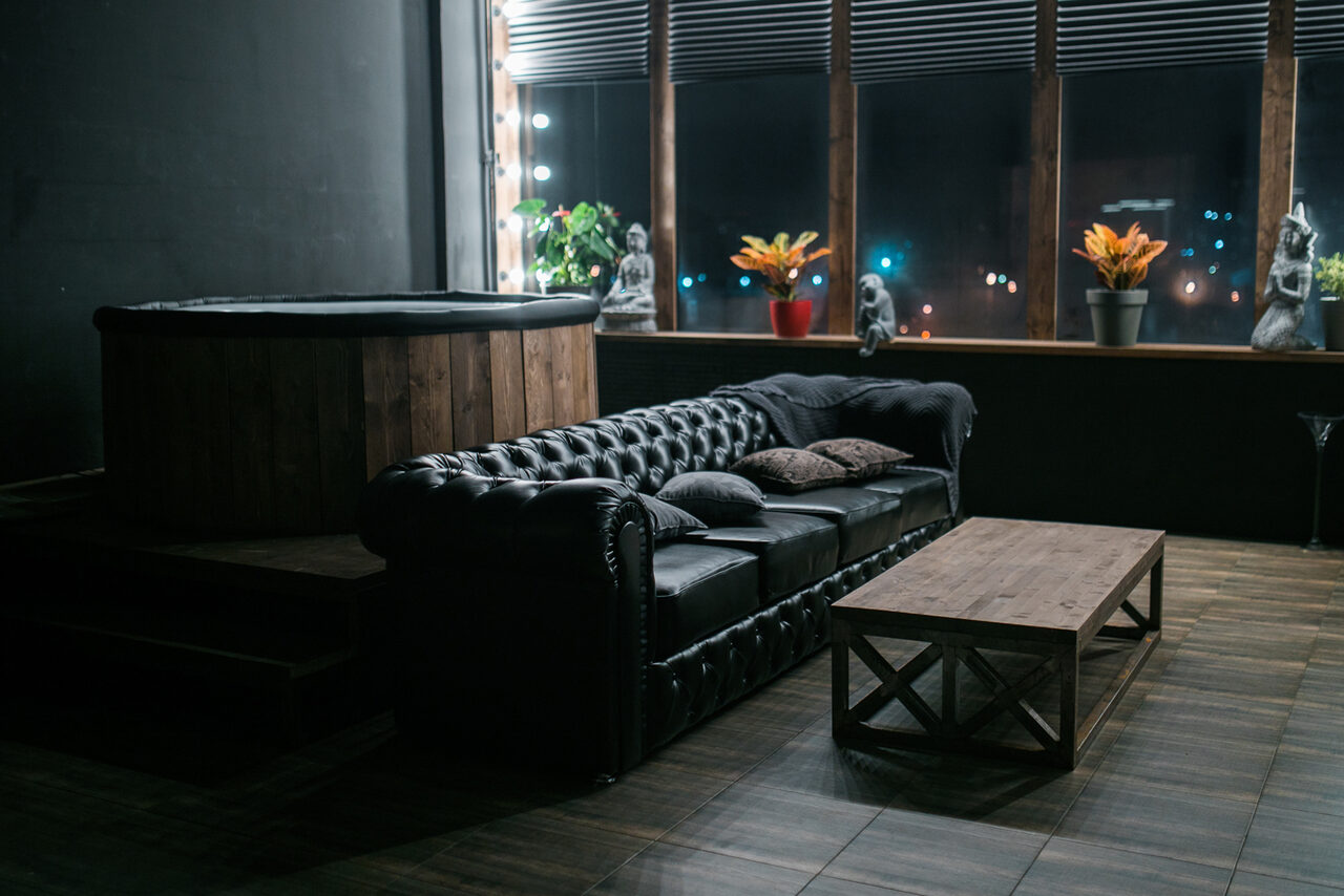 Арендовать Igloobar. Черный лофт