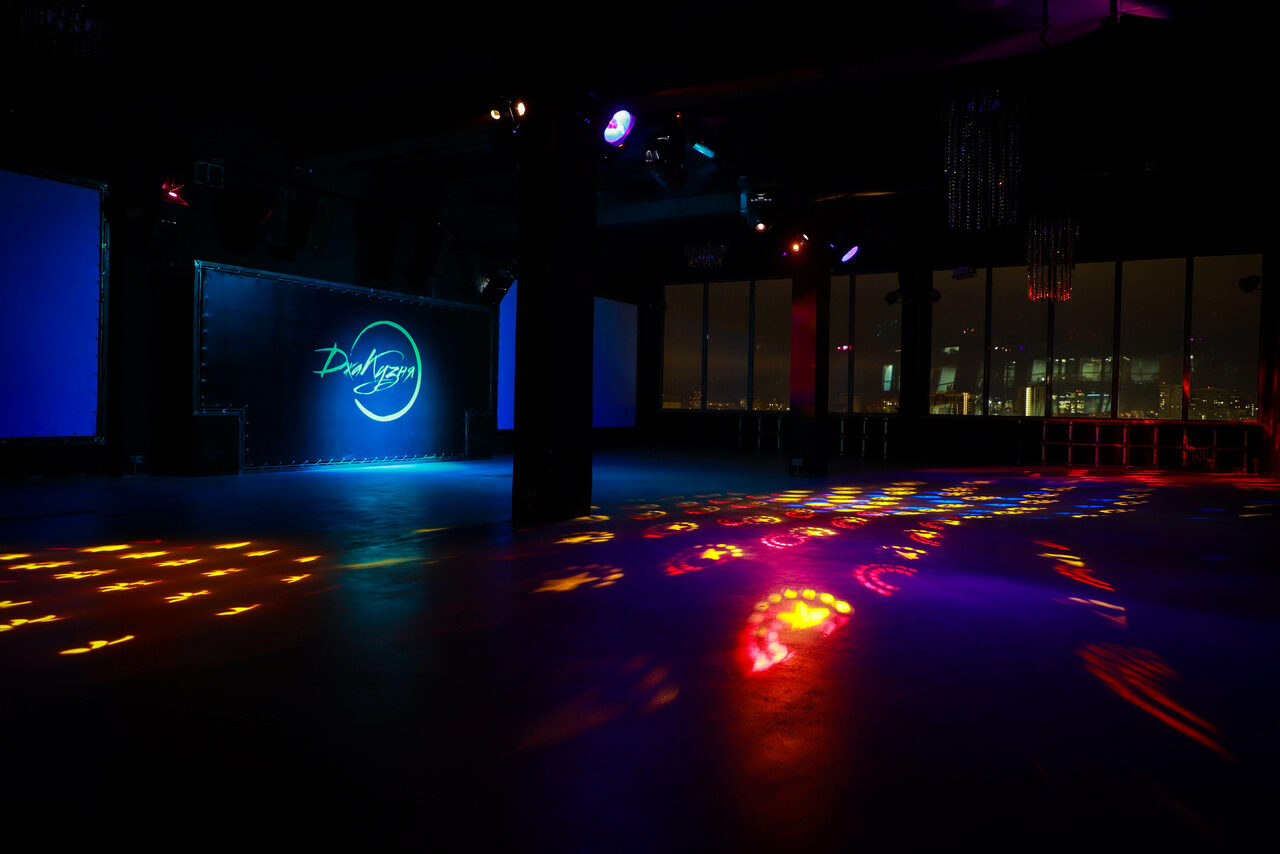 Арендовать Трансформируемая площадка под любые категории мероприятий