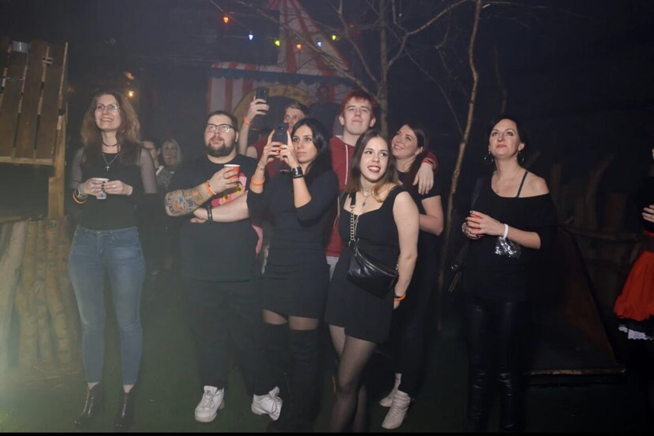 Арендовать Не тот цирк. Лофт с экзотическим интерьером